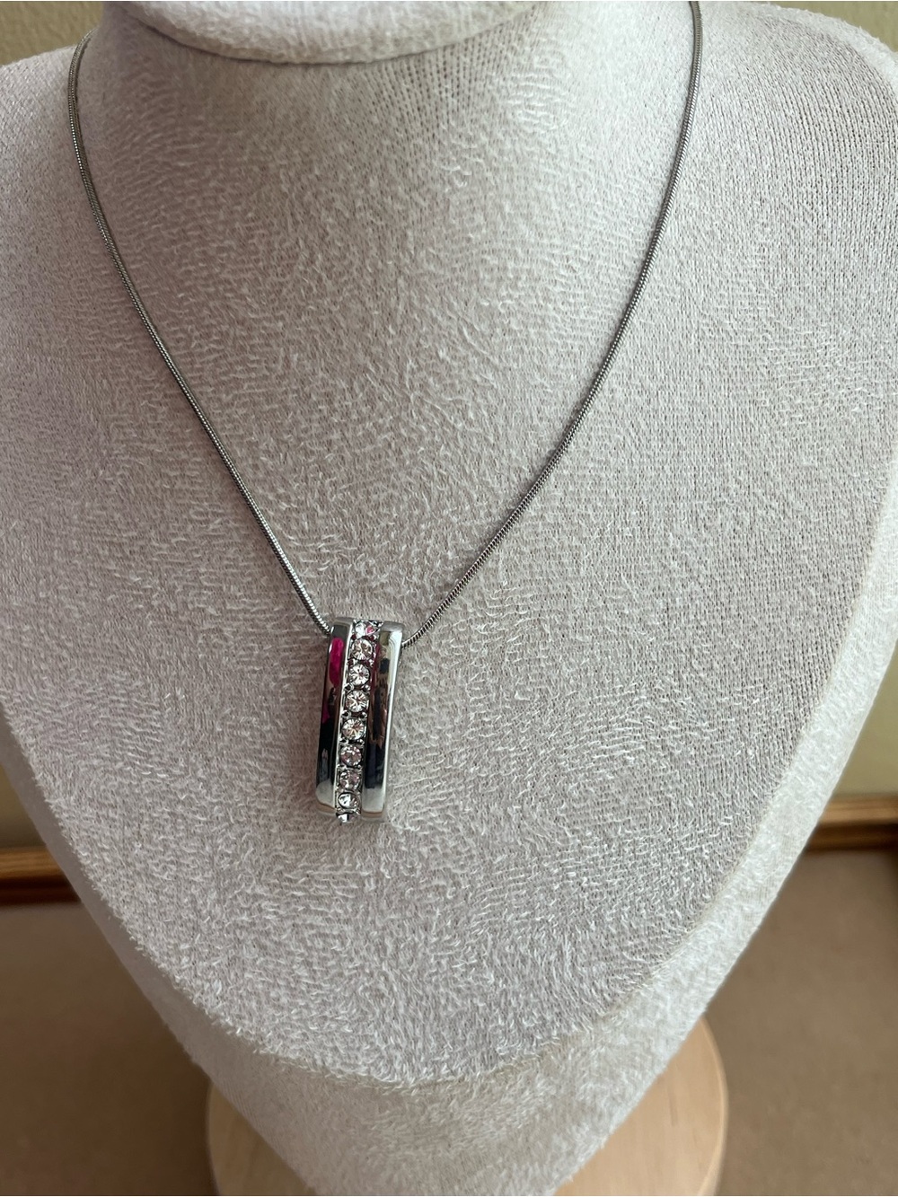 NWT Prestige Swarovski Elements Crystal Bar Pendant Necklace Silver Tone